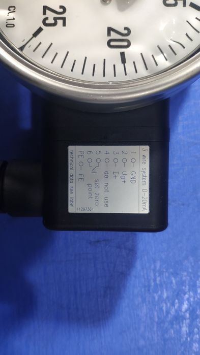 Манометр WIKA PGS23.100