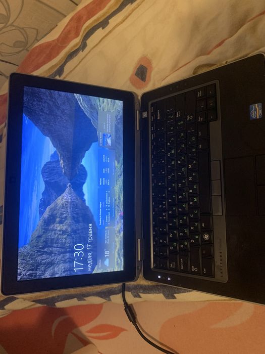 Продам ноутбук Dell на процессорі Intel core I7