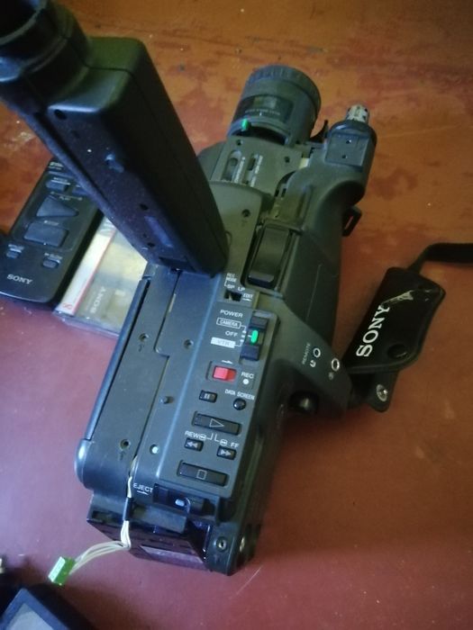 Видеокамера Sony ccd F355E