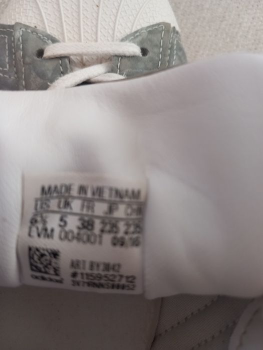 Ténis Adidas Superstar