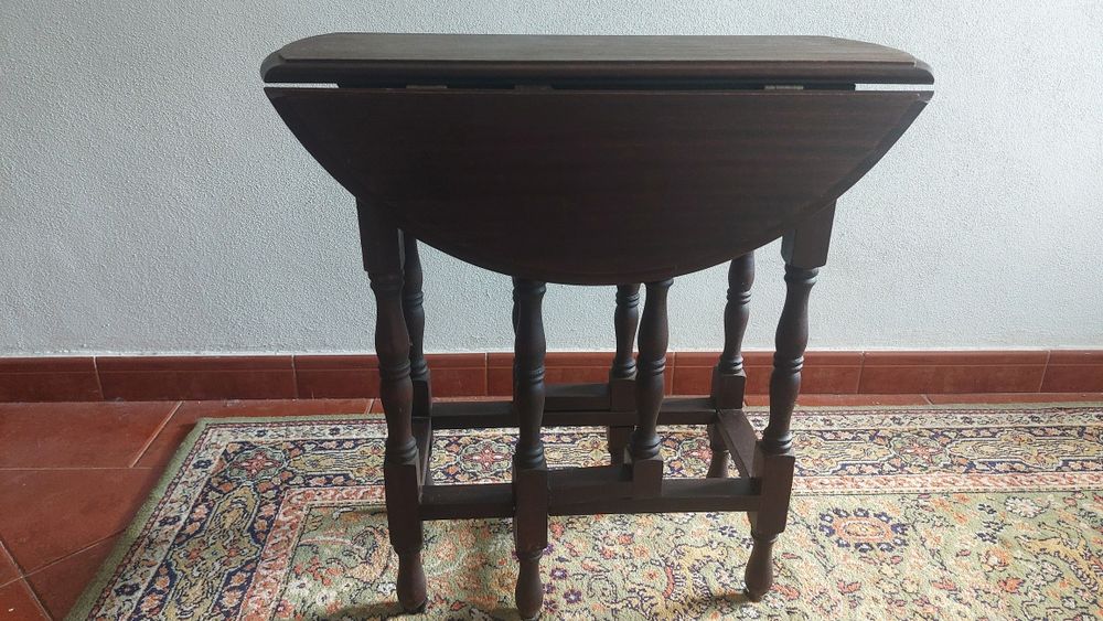 Mesa apoio mogno com 2 gavetas
