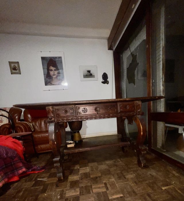 Mesa madeira com + 100 anos