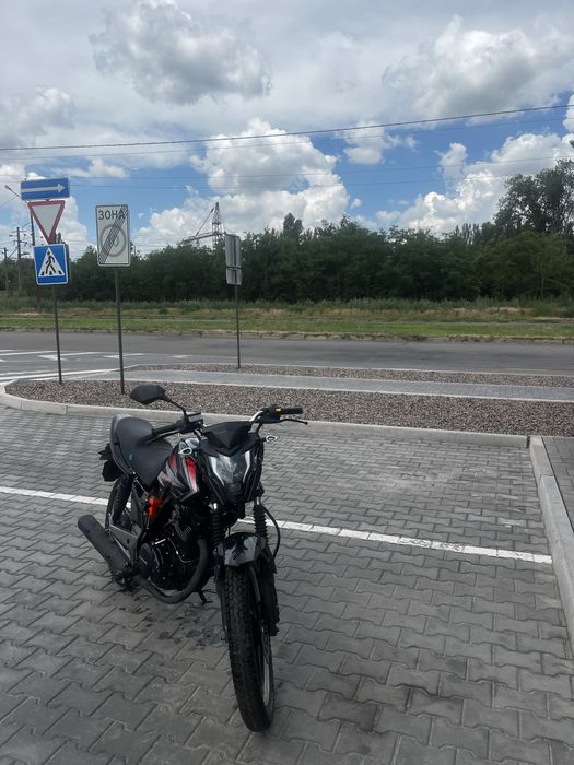 Продам мустанг мт200-8