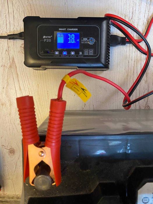 Зарядний пристрій для Lithium, AGM, lifep04, HTRC P20, 20-Ампер