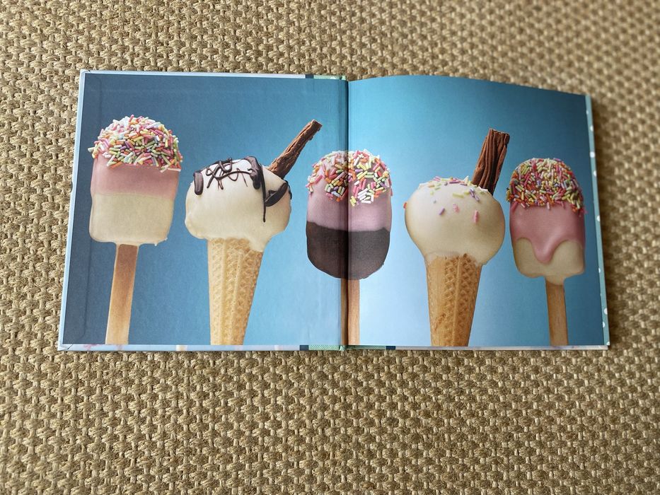 Bake Me I'm Yours - Cake Pops em inglês - Novo
