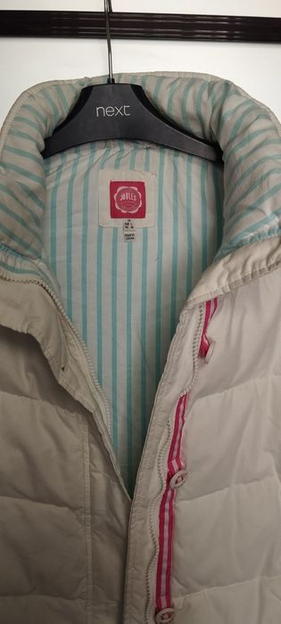 Продам жіночу стильну безрукавку  350 гр