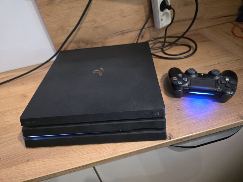 Konsola Playstation PS4 PRO 2TB + Oryginalny Kontroler