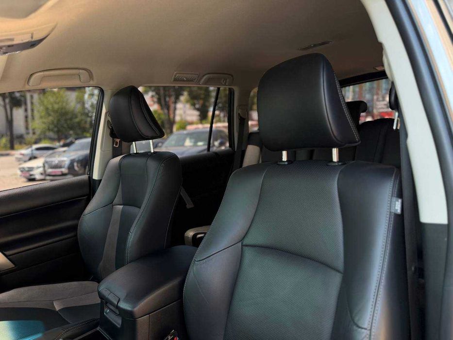 Автомобіль Toyota Land Cruiser Prado 2.7 Дизель Автомат 2021рік пробіг 96000