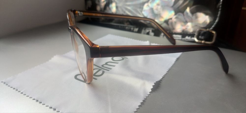 Продам окуляри Fielmann (-1.25)