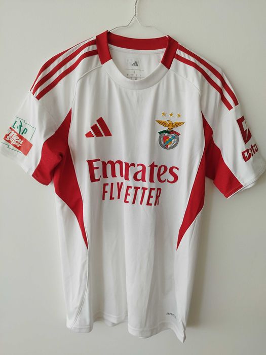 Camisolas de Clubes: Porto - Benfica - Chaves - Partizan