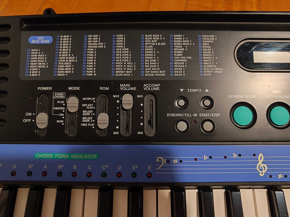 Piano Eletrônico da Casio CT-840