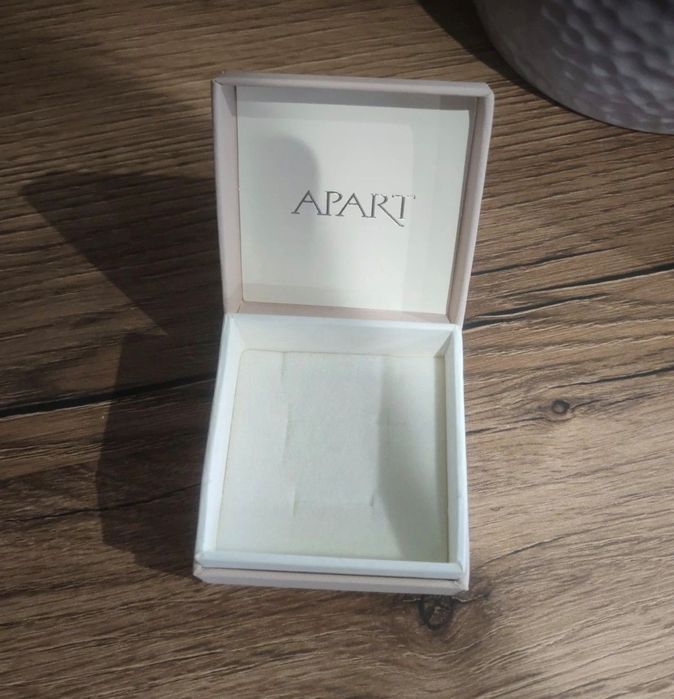 Pudelko i torebka Apart, nowe