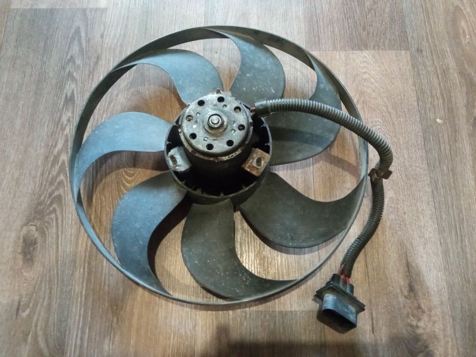 Продам вентилятор охолодження