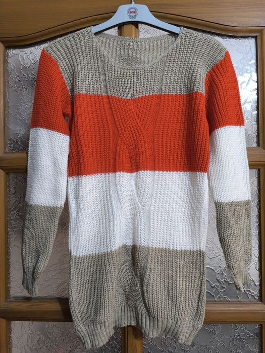 Sweter w paski,wg mnie to r 38