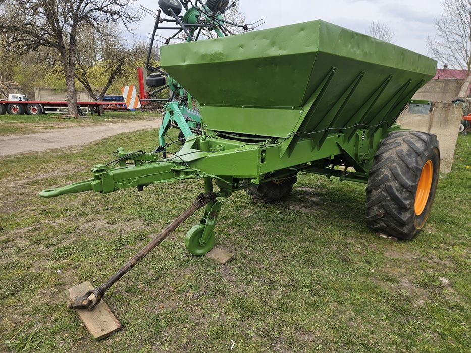 Rozsiewacz wapna Amazone ZG 5000, rcw