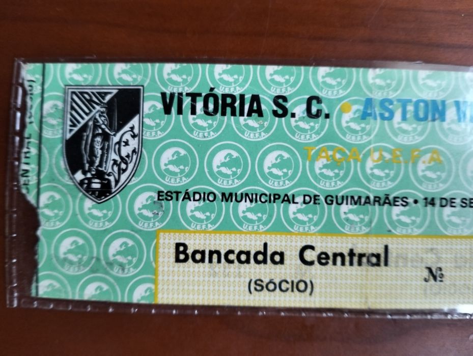 Antigo bilhete Vitória de Guimarães x Aston Villa (1983)
