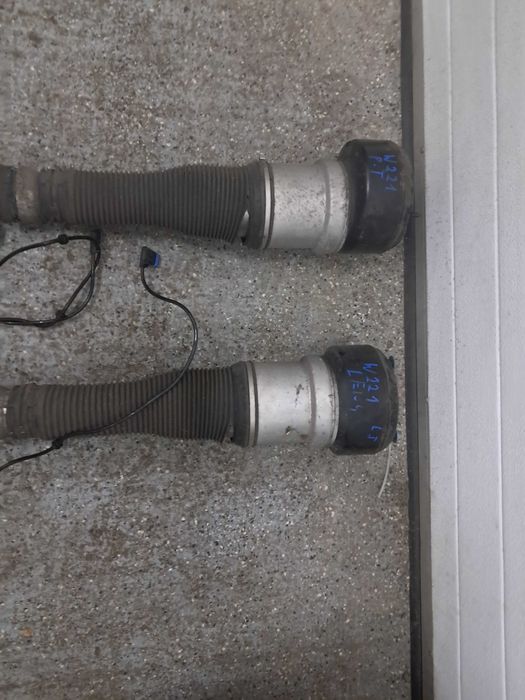 Amortyzatory tylne merceses s w221