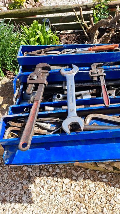 Caixa de ferramentas auto e diversos