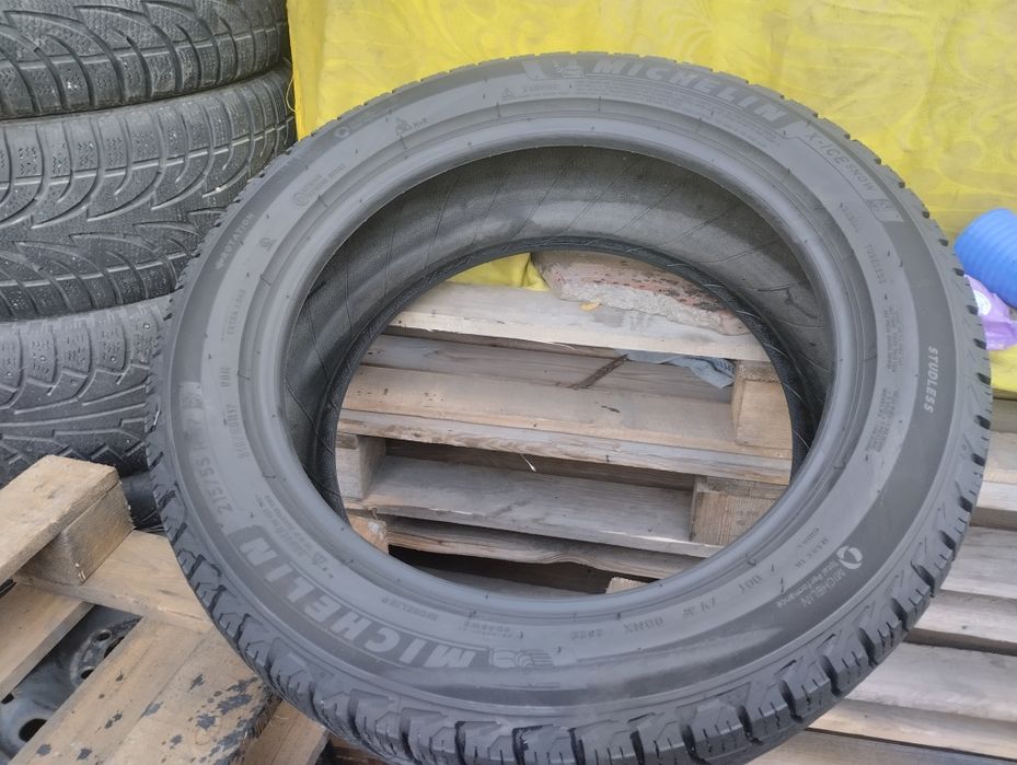 215/55/17 Michelin x ice snow