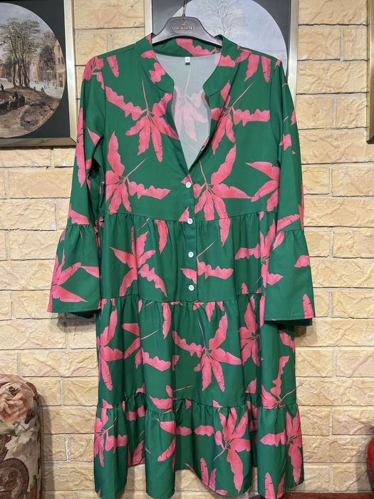 Сукня жіноча яскрава