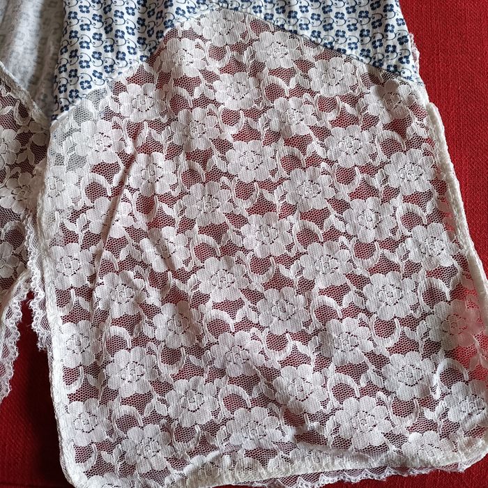 Echarpe (lenço) de algodão e renda