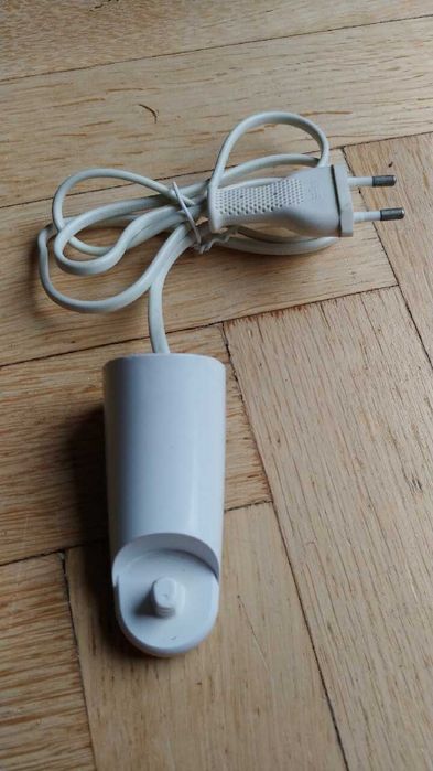 Ładowarka szczoteczki do zębów Braun 3709