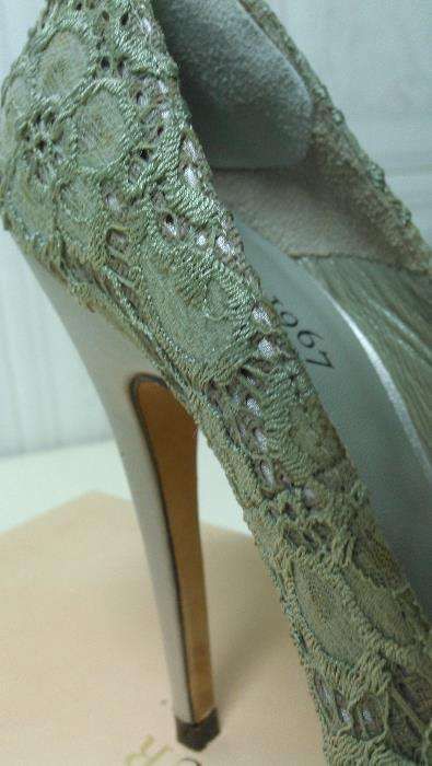 sapatos de salto alto