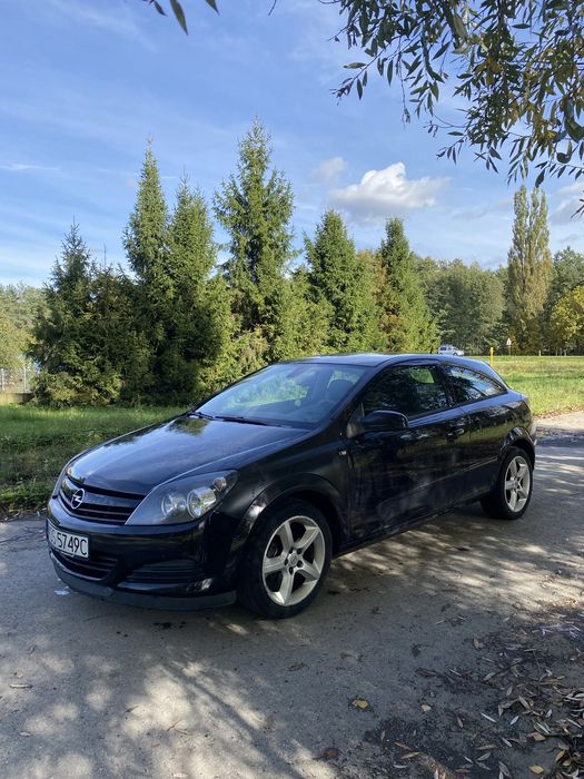 Opel Astra GTC 1.6 benzyna 105 KM klima
