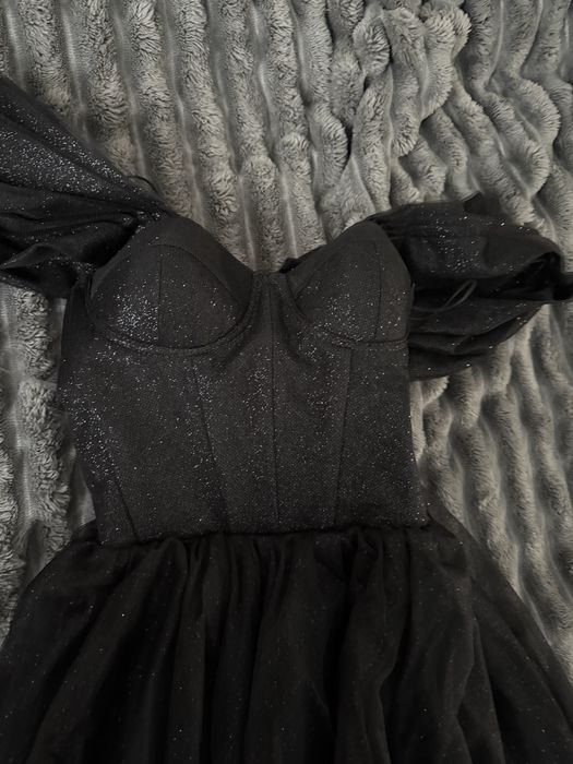 Сукня на випускний