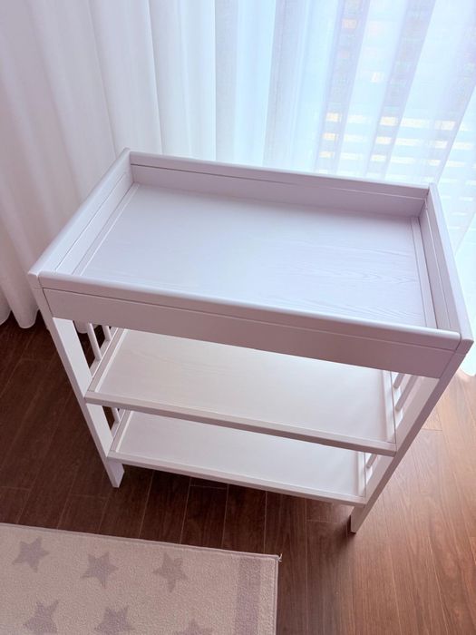 Trocador IKEA CINZA