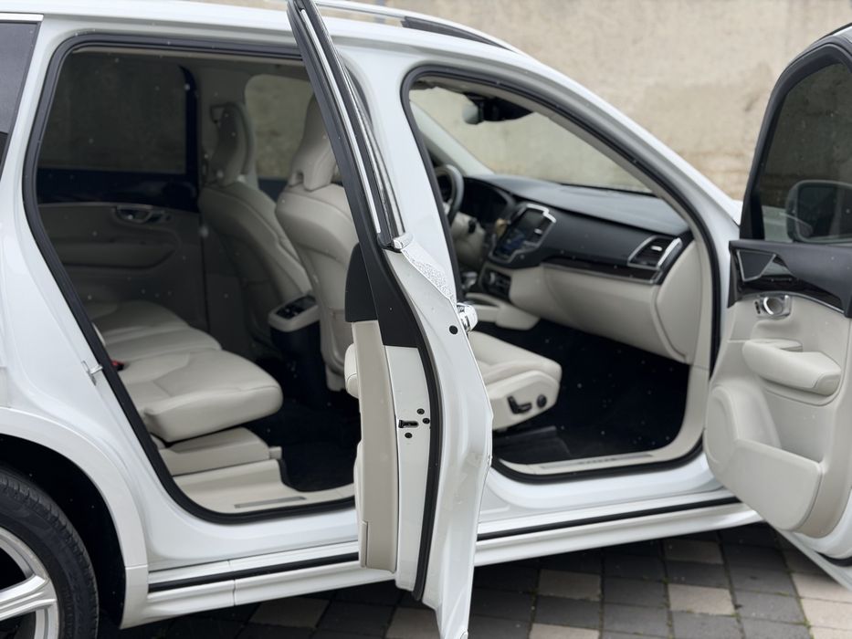 Продаж Volvo xc 90 2018року