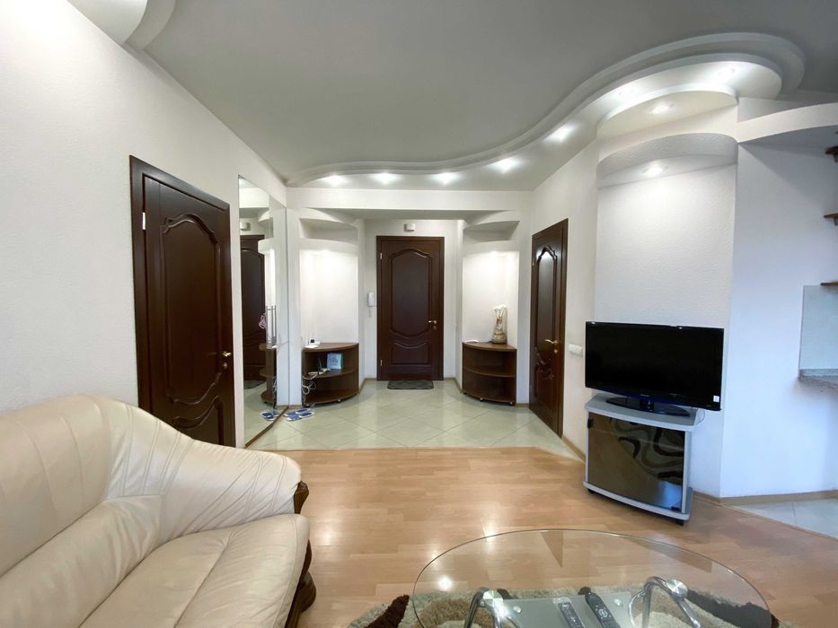 Апартаменты с джакузи. Центр: пр. Яворницкого,Мост-Сити. Собственник