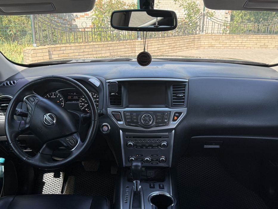 Nissan Pathfinder 2019