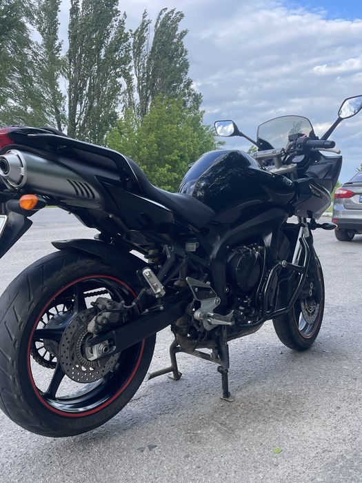 Yamaha FZ6S2
