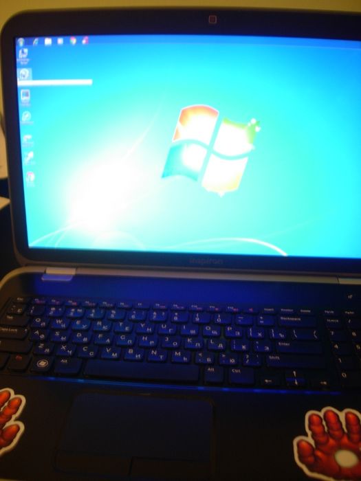 Ноутбук Dell Inspiron 7720 i5-3210M, 8Gb, NVIDIA 650M 2 ГБ