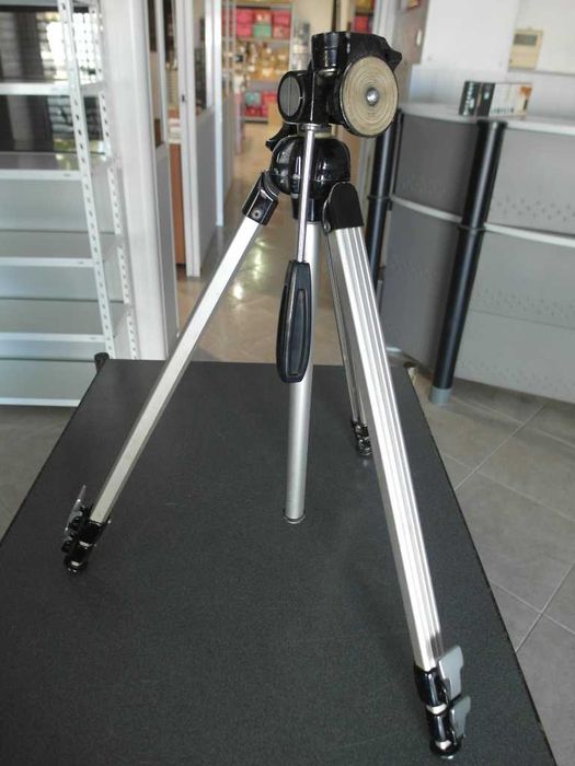 Tripé extensível para maquina fotográfica, Video etc