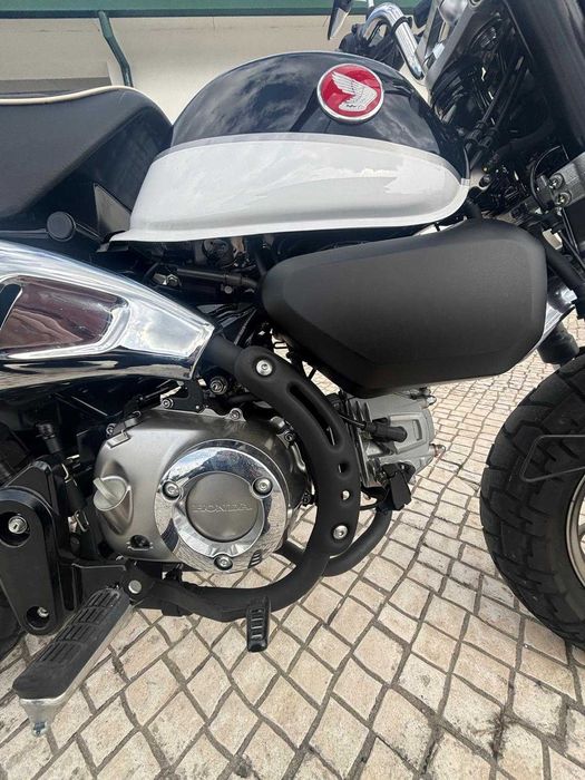 Honda monkey 125