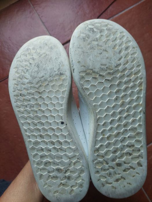 Ténis adidas brancos