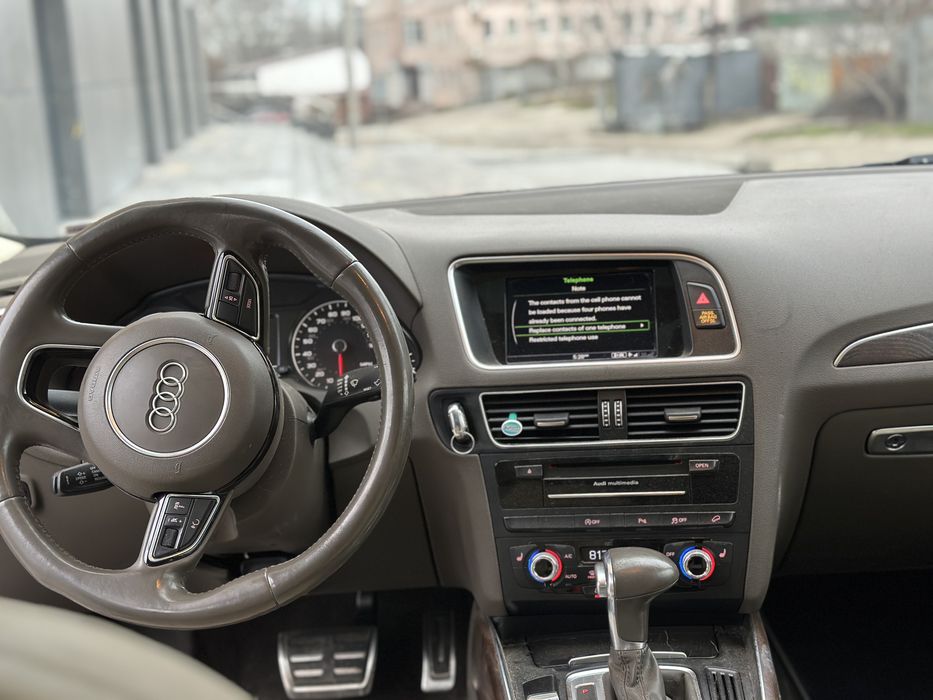 Продам Audi Q5 2015