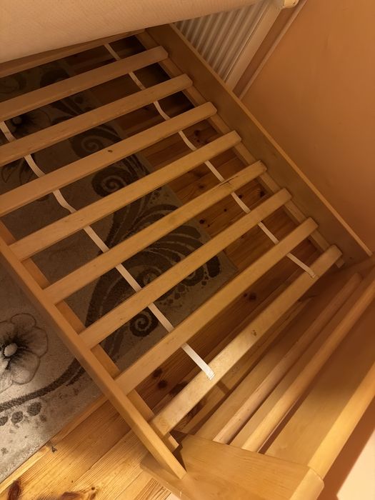 Łóżko 97 x 202 z materacem 90 x 200 x 16