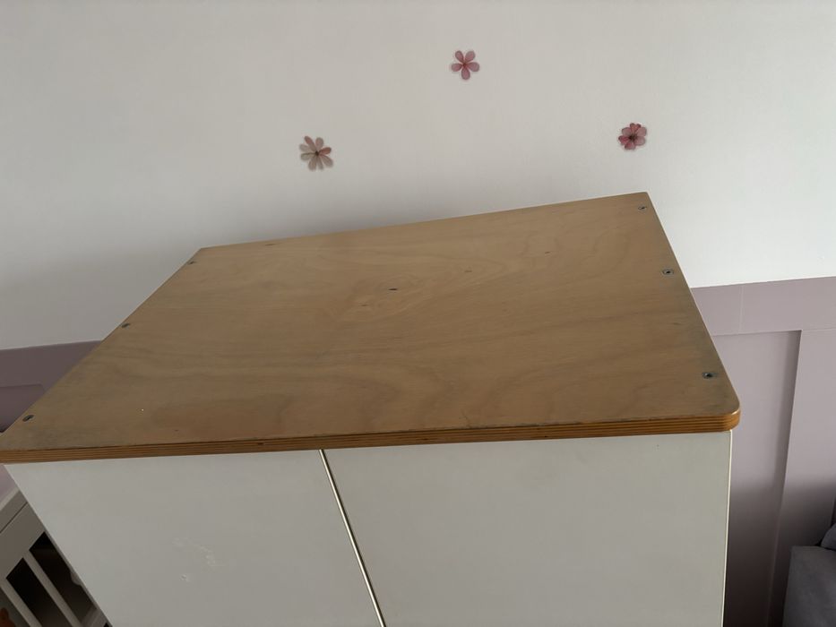 Meble dziecięca szafa i komodaa