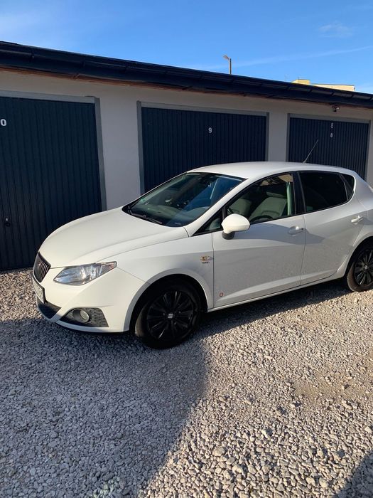 Seat Ibiza Seat Ibiza Automat DSG Biała Perła Climatronic