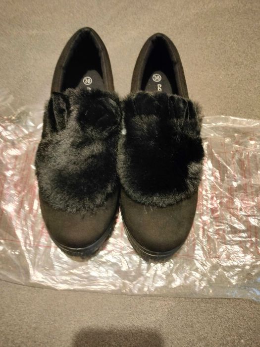 Czarne buty 37 damskie