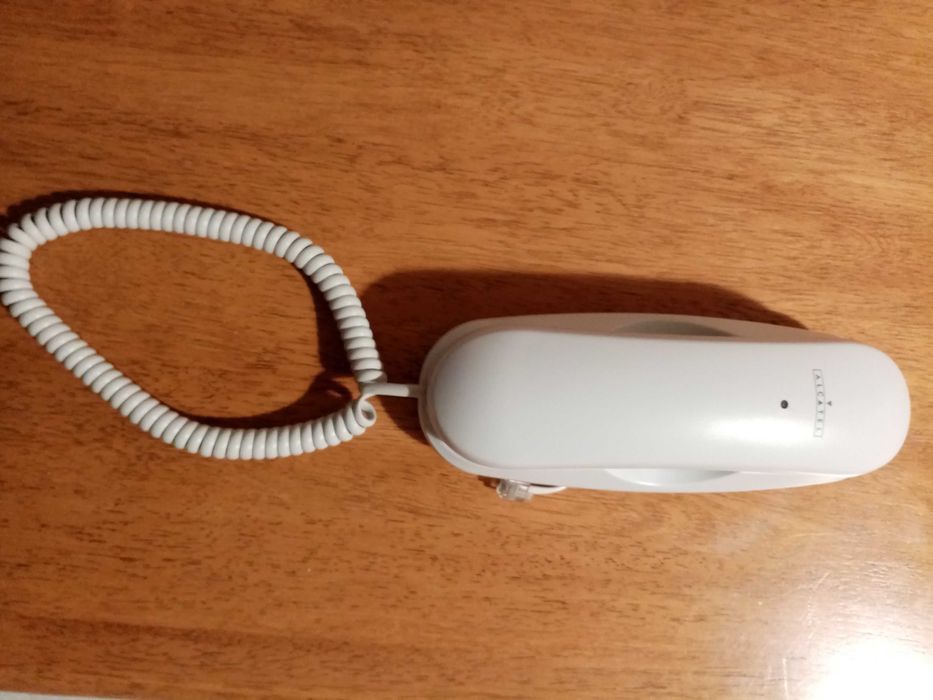 Telefone em muito bom estado e muito pouco usado