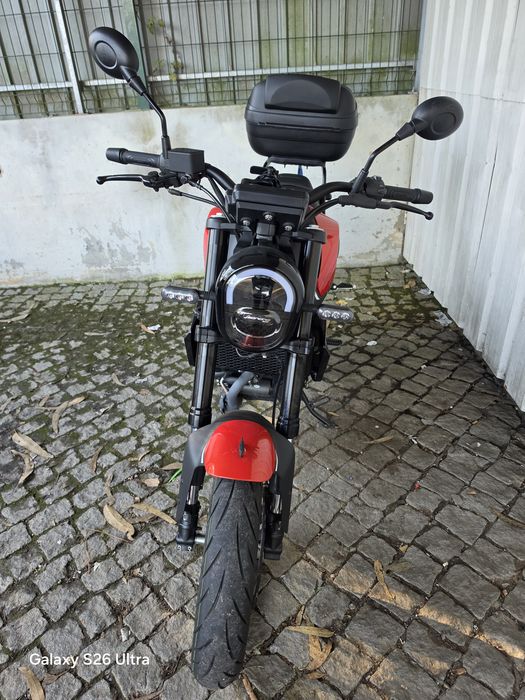 Benelli Leoncino 125cc  Garantia 05/2027