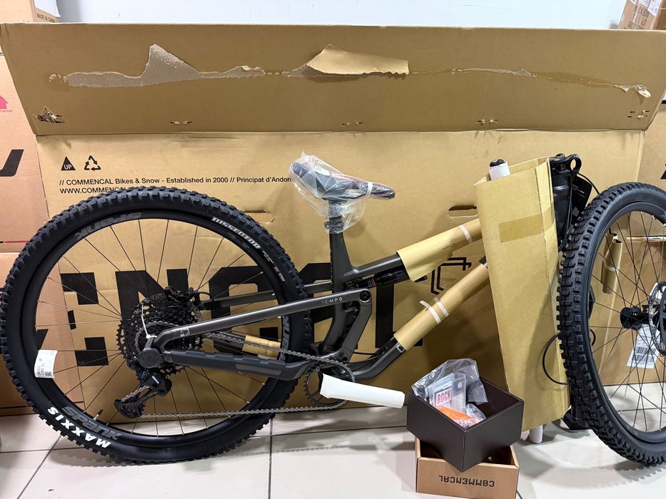 Новые рамы и велосипеды Commencal Meta TR 29 clash absolut