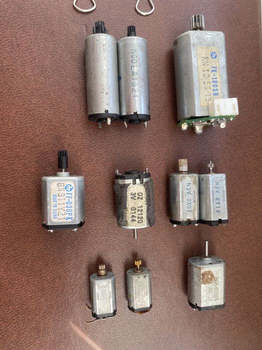 Моторчики (Двигуни)