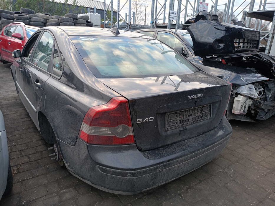 Volvo S40 II Zderzak Maska Błotnik Drzwi Lusterko Lampa Części