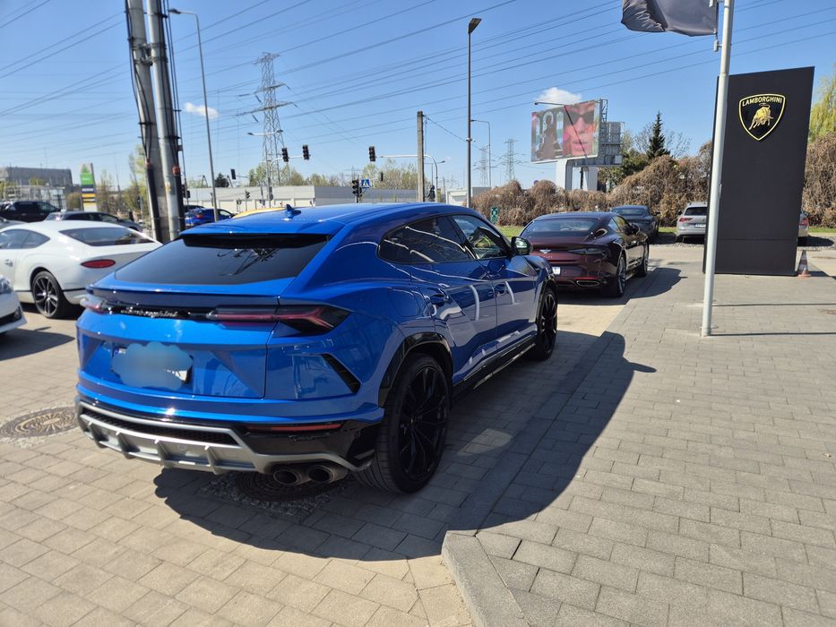 Samochód do ślubu Lamborghini URUS V8 4.0 Benzyna 800km  Tarnów