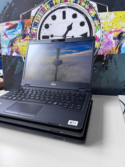 Ультрабук Fujitsu U7311 4G модем IPS ідеальний для подорожі є 70 шт.